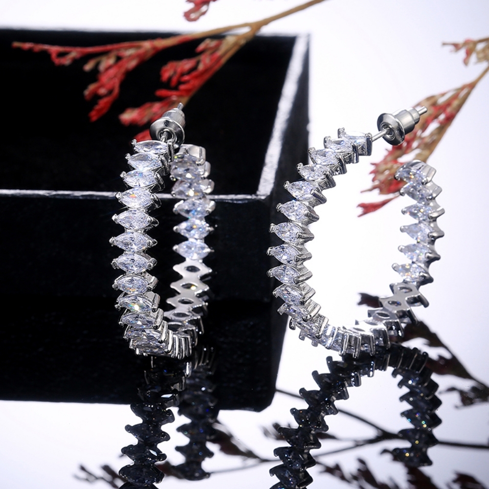 Sliver diamond earrings - Picture 6 of 9